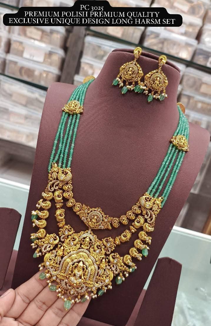 Modern Maharani Super Necklace Set