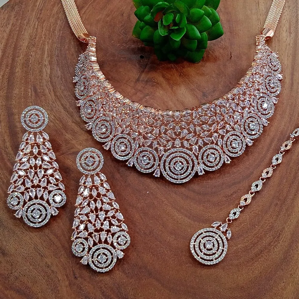 Zevarat Super Diamond Necklace Set