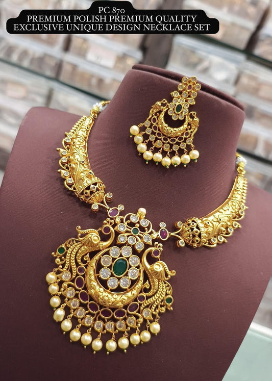 Divya Golden Green kemp Necklace Set
